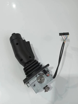 Genie 137634 ジョイスティックコントローラー 配件 100% 新品 航空作業プラットフォームの部品